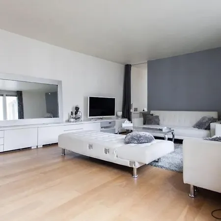 Duplex Luxueux Proche De Montmartre Paris