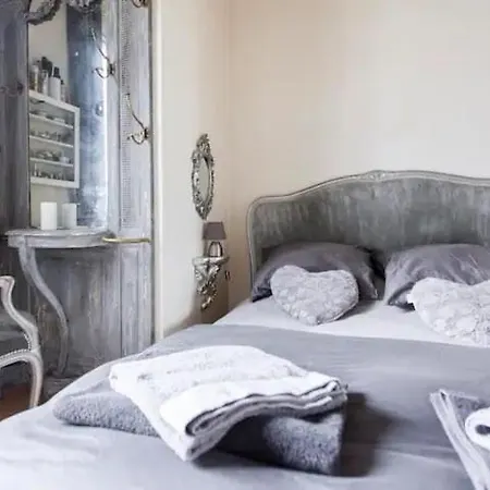 Duplex Luxueux Proche De Montmartre Apartment