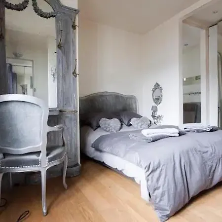 Duplex Luxueux Proche De Montmartre Apartment